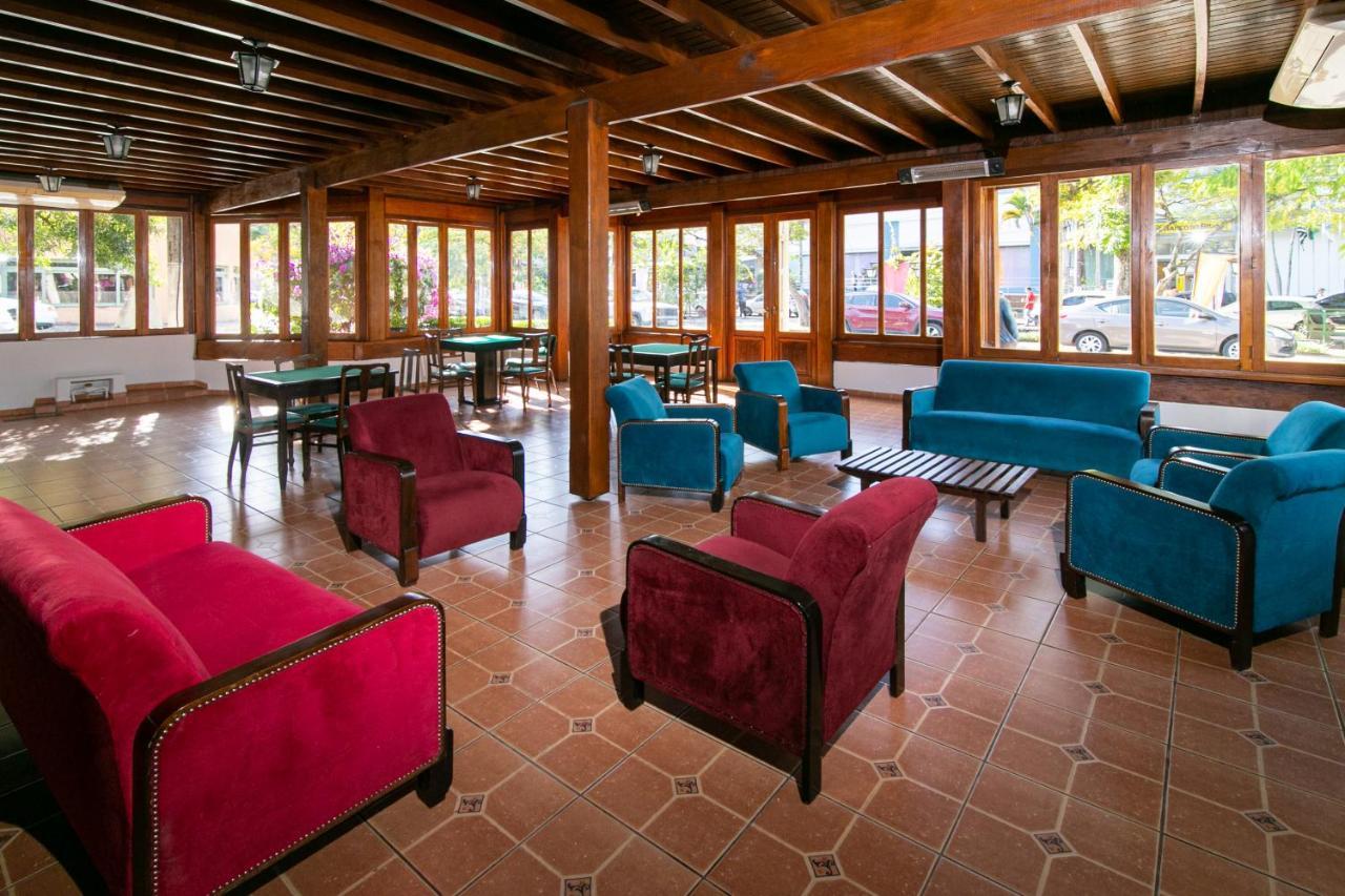Avenida Charme Hotel Águas de São Pedro Extérieur photo